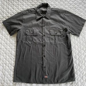 Dickies Short Sleeve Button Down Moto‎ Print Men's Medium